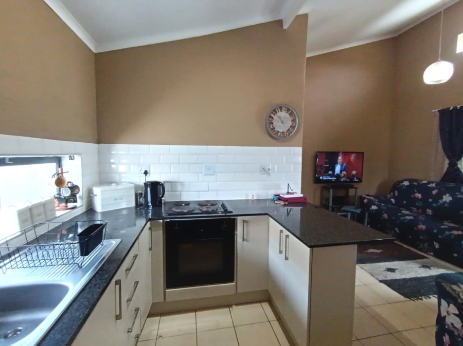 2 Bedroom Property for Sale in Parsonsvlei Eastern Cape